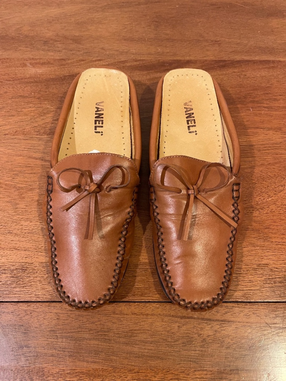 Vaneli Slip on Soft Leather Mules Flats * Women's 7